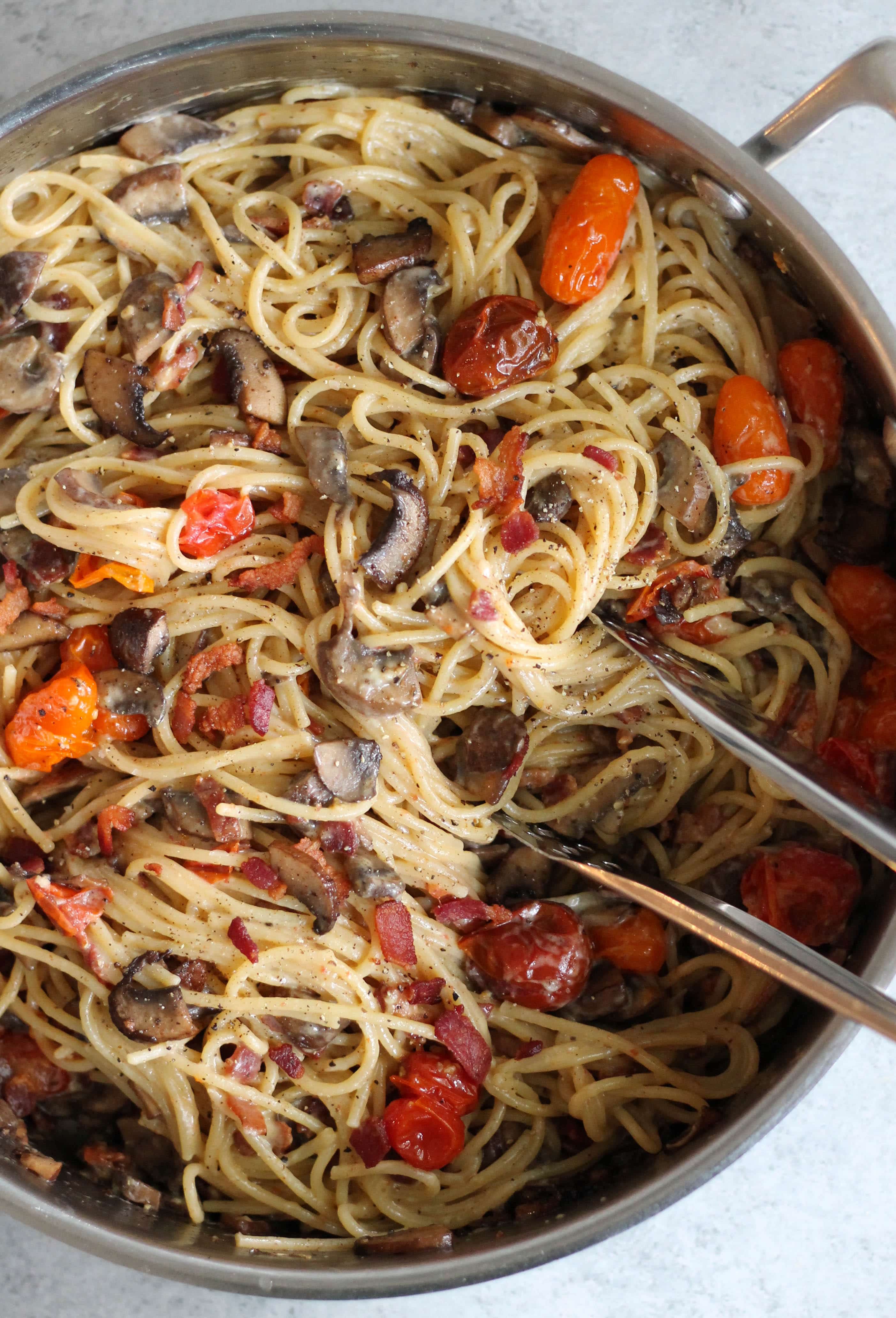 Mushroom and Garlic Roasted Tomato Spaghetti Carbonara