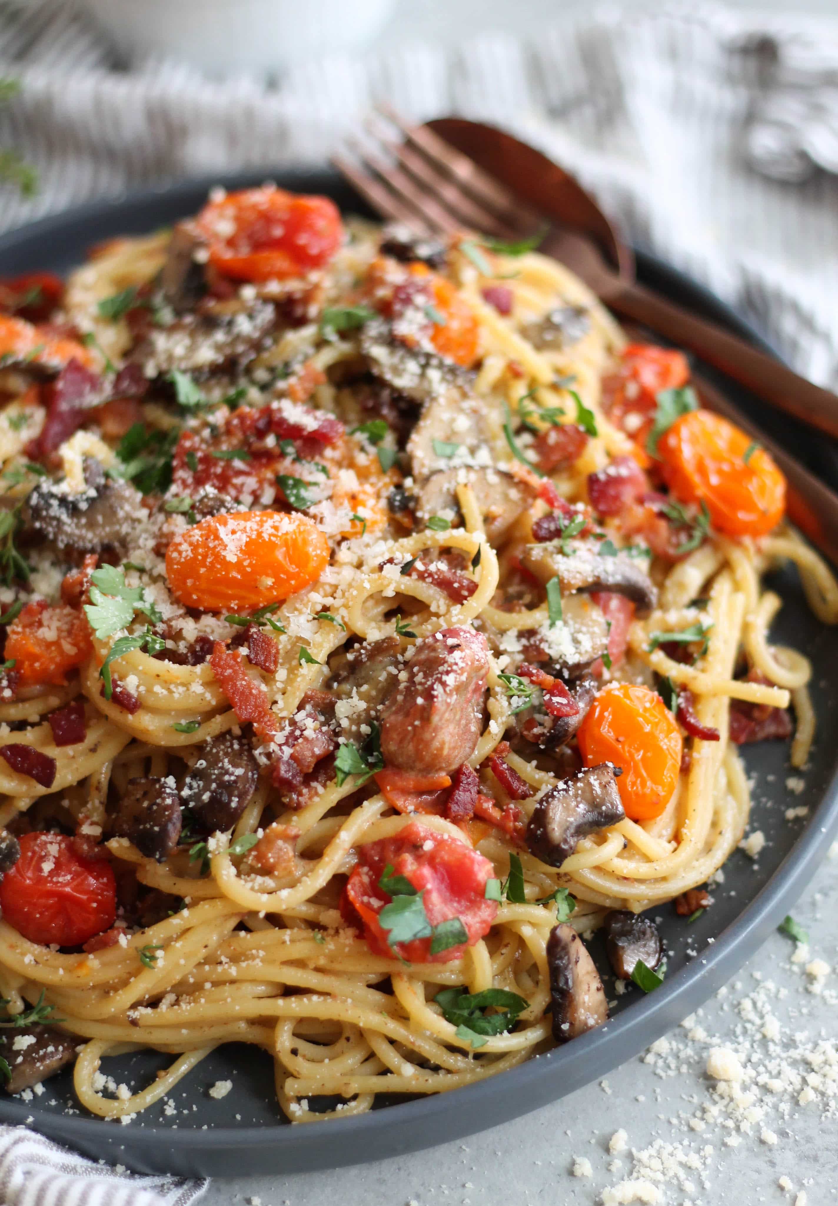 Mushroom and Garlic Roasted Tomato Spaghetti Carbonara