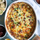 Cheesy Bacon Sun-Dried Tomato Spinach Dip with Garlic Bread Dippers