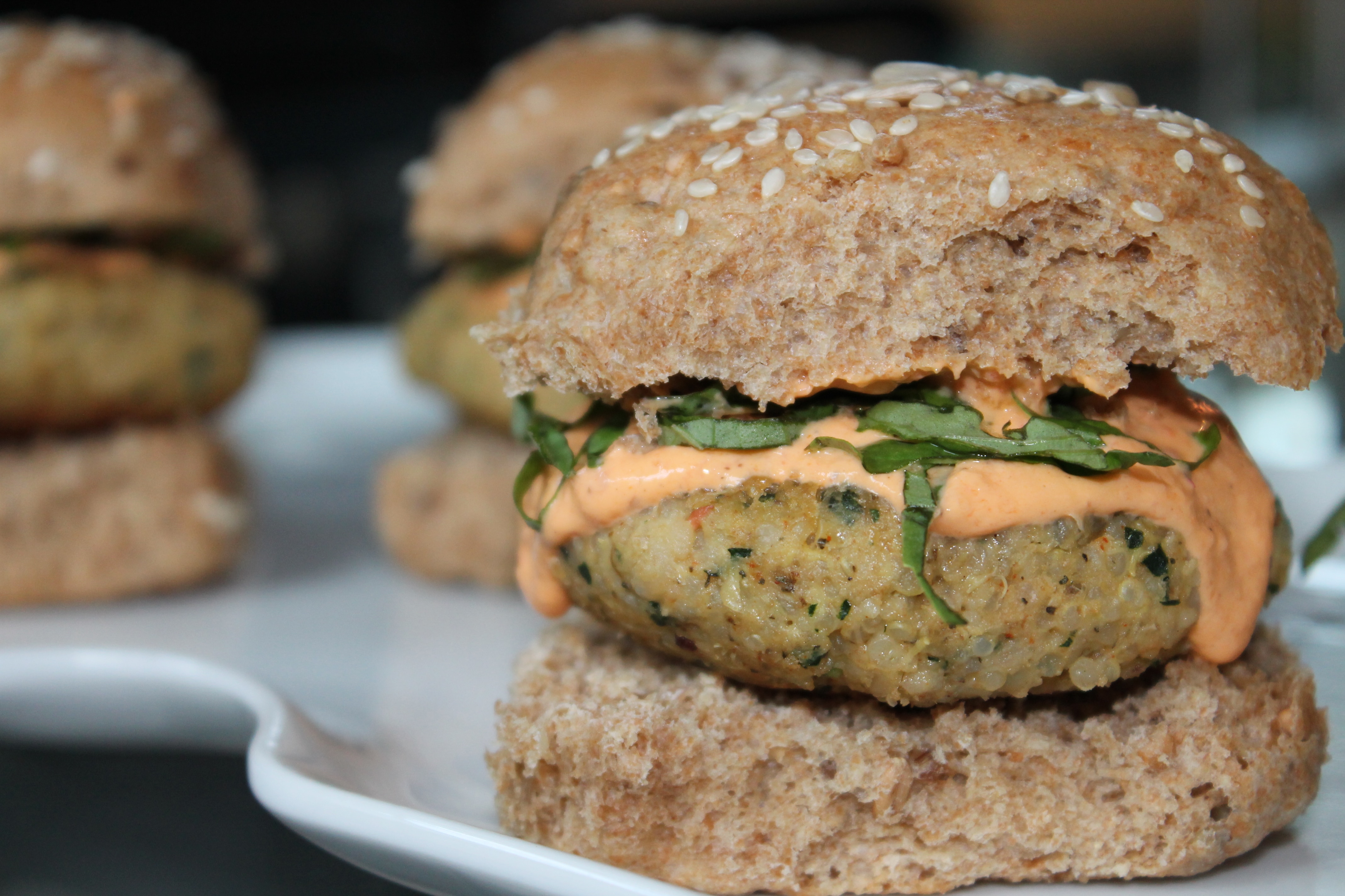 Quinoa White Bean Kale Sliders with Roasted Red Pepper Aioli
