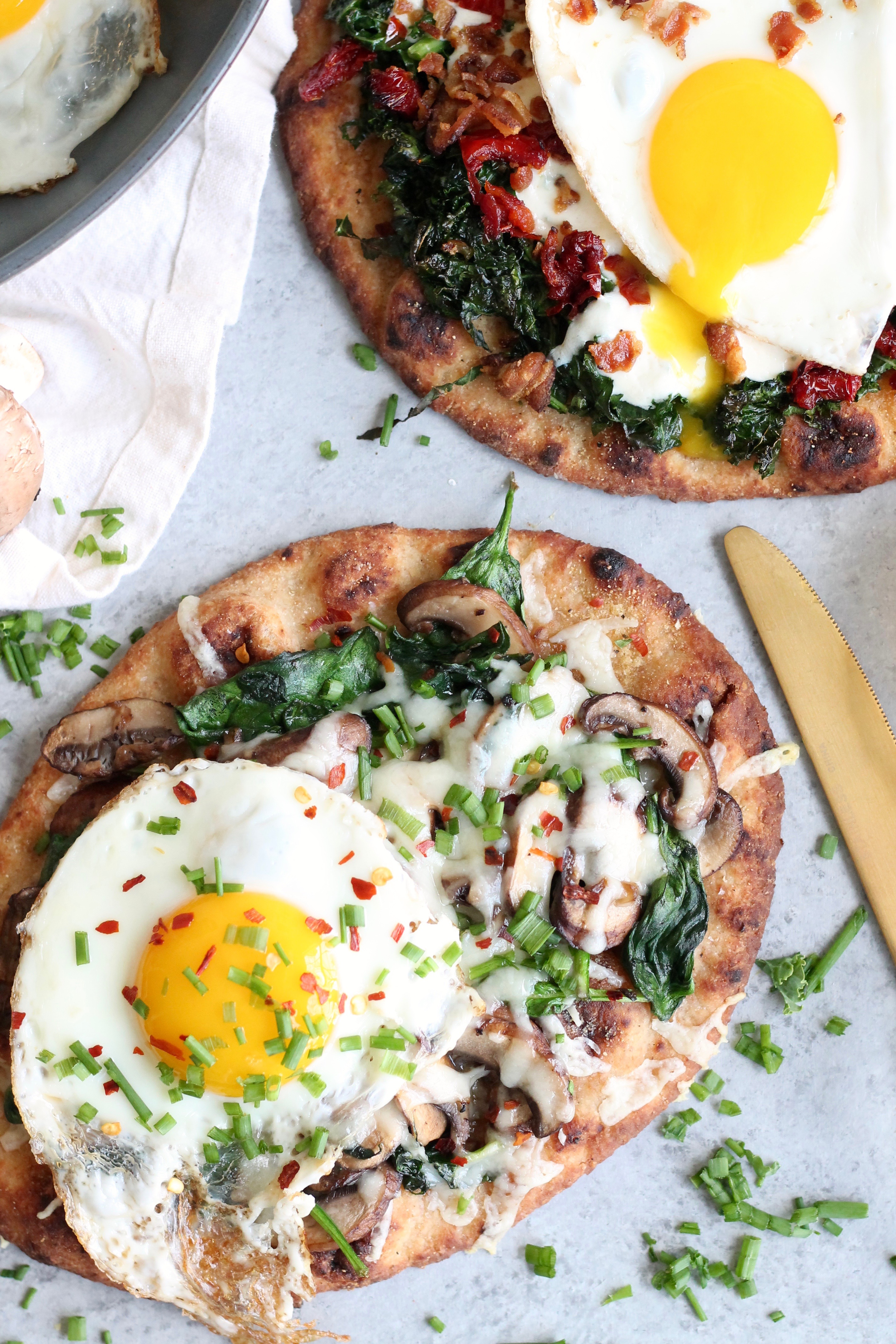 Breakfast Naan Pizzas - 2 Ways!