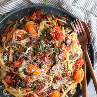 Mushroom and Garlic Roasted Tomato Spaghetti Carbonara